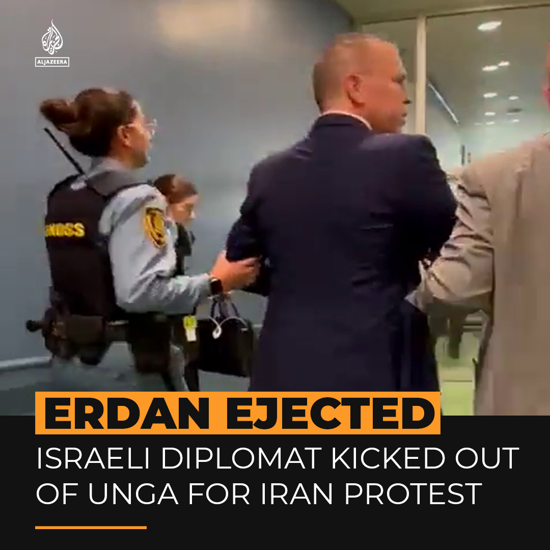 Watch as Israel’s Ambassador to the UN, Gilad Erdan, is kicked out of the UN General Assembly for protesting during the Iranian President's speech ⤵️