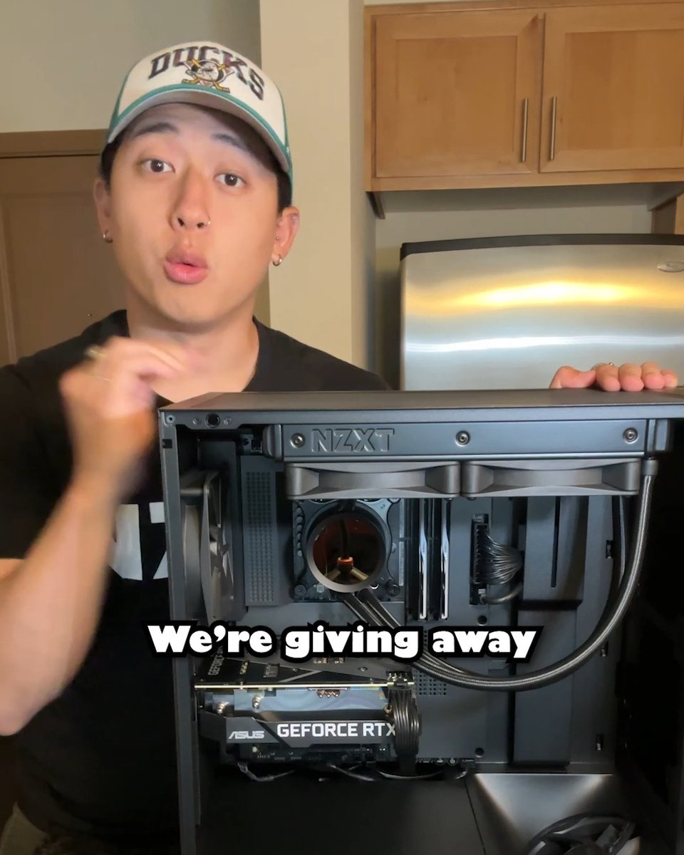 #NZXTKraken PC Giveaway! Enter here: