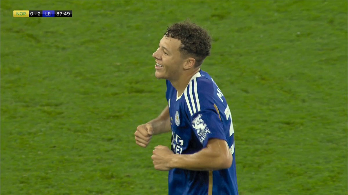 KASEY MCATEER SCORES LEICESTER'S SECOND! 🦊