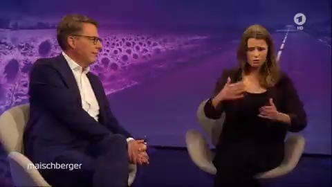 Klimaschutzaktivistin Luisa Neubauer (Fridays for Future Germany) und der Bayerische Staatsminister für Wissenschaft Markus Blume (CSU) diskutieren bei #maischberger über den Ausbau der erneuerbaren Energien in Bayern. #Klimaschutz #Klimapolitik #Energiewende Das Erste