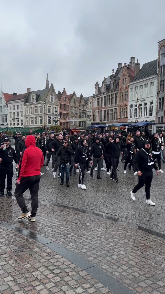 Ve Beşiktaş taraftarı Brugge'de!