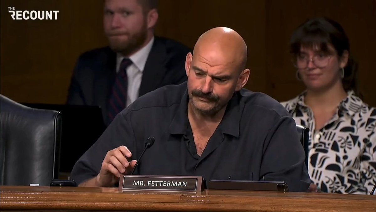 -John Fetterman at disabilities hearing gets emotional showing his cellphone transcription app & addressing those who mock him for his auditory processing struggles: “How can we become more empathetic, more responsive, and more effective senators?