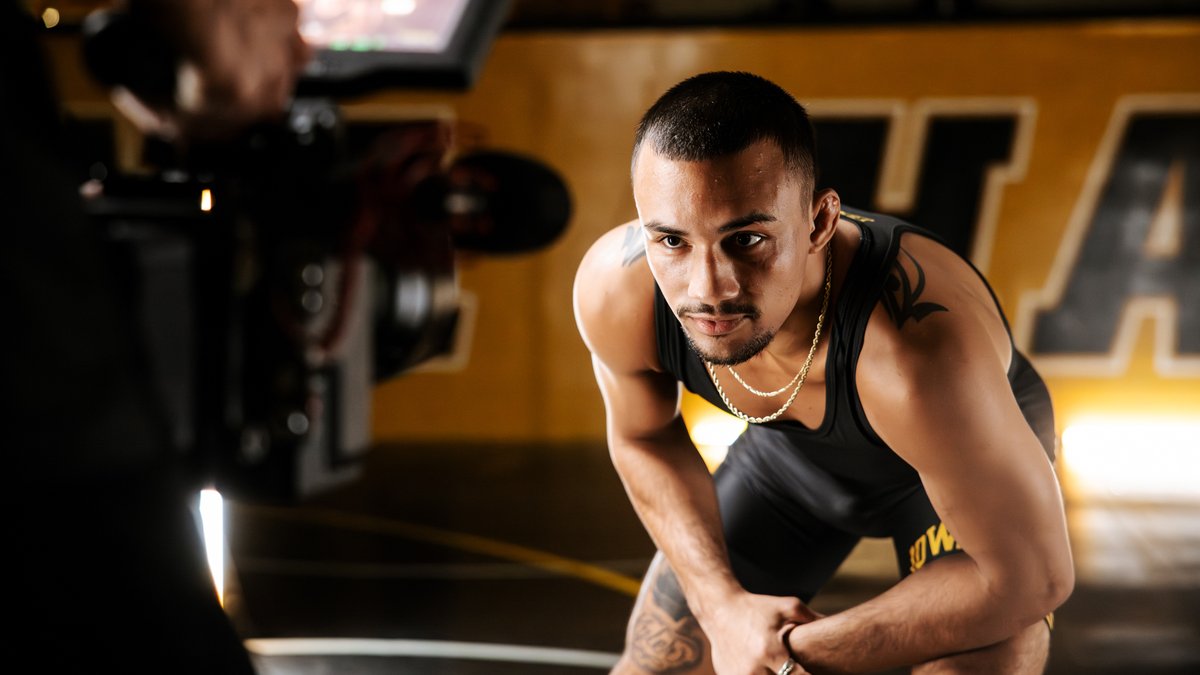 𝑹𝒆𝒂𝒍𝘭𝘺 𝘦𝘹𝘤𝘪𝘵𝘦𝘥 𝘵𝘰 𝘱𝘶𝘵 𝘰𝘯 𝘢 𝘴𝘩𝘰𝘸. #Hawkeyes