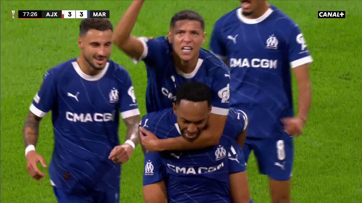 LE DOUBLÉ D'AUBAMEYANG ET ÇA FAIT 3-3 ! 🔵⚪️ Quel match on est en train de vivre 😱 #AJAOM | #UEL