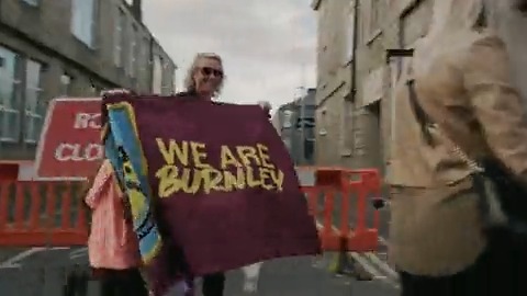 "Up the Clarets!" 👊💥 These Burnley FC fans explain why football means 𝐄𝐕𝐄𝐑𝐘𝐓𝐇𝐈𝐍𝐆 to the people in their town ❤️