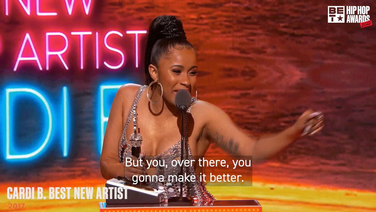 Cardi B won Best New Artist and look at my good sis now! She's out here flourishing! 🥳 💐#HipHopAwards #CardiB