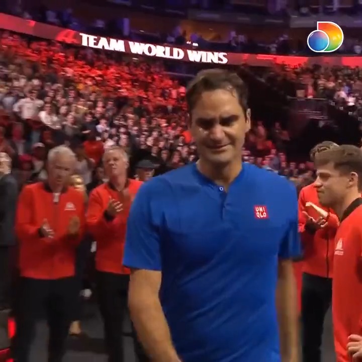 A year ago, we were all crying like crazy. 🥺 Roger Federer (📽️ @eurosport)