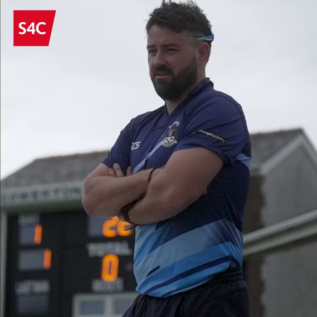 "The referee is the person everyone loves to hate." Nid dynion Warren Gatland yw'r unig Gymry yng Ngwpan y Byd! 🏴󠁧󠁢󠁷󠁬󠁳󠁿 This is Ben Whitehouse. World Cup TMO. 🏴󠁧󠁢󠁷󠁬󠁳󠁿 #RWC2023 #AllezLesRouges