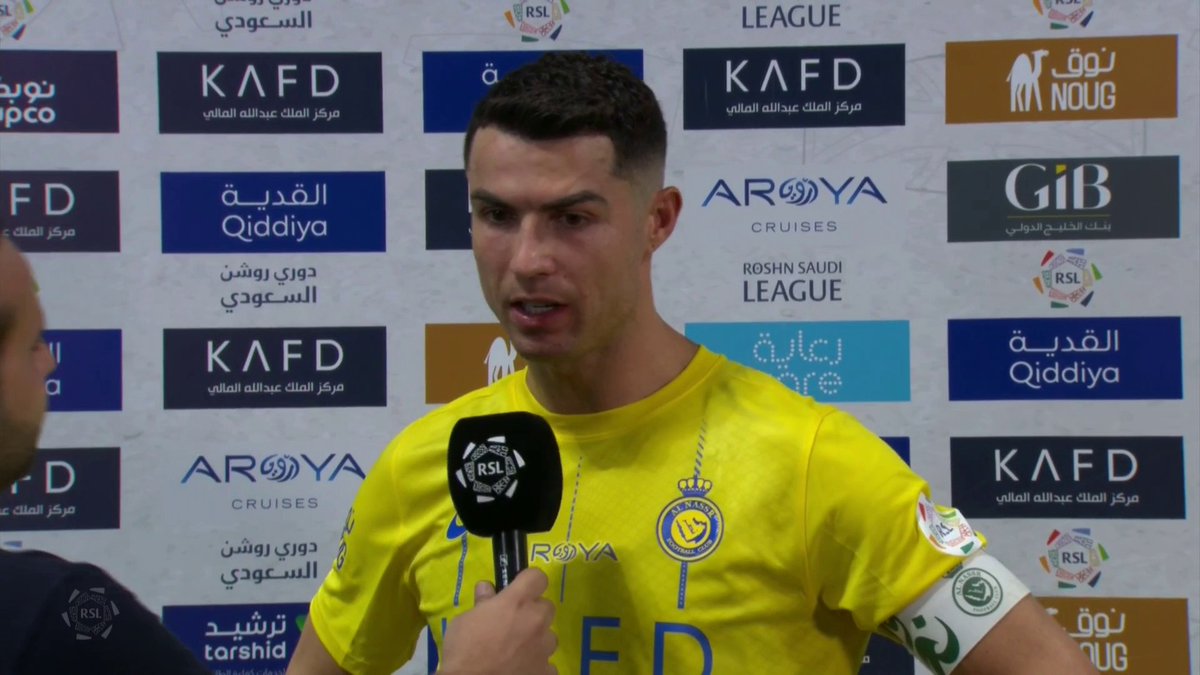 🎤 رونالدو قائد النصر: - السعودية بلد جميل والدوري السعودي يتطور كل يوم، وسعيد بالتواجد هنا 🇸🇦 - مهما كان عمري.. أحب اللعب كرة القدم #نحلم_ونحقق #دوري_روشن_السعودي #النصر_الأهلي | #SSC