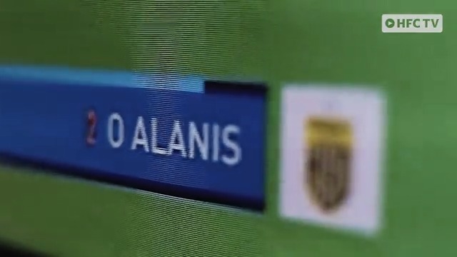 💥 Adding some Mexican spice to #TheNawabs 👊 🇲🇽 The experienced Oswaldo Alanis is now Yellow and Black 💛🖤 #WelcomeOswaldo #HyderabadFC | Oswaldo Alanis 💐