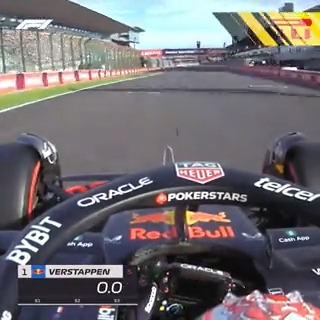 Just one incredible pole lap 🤩 Ride onboard with Max Verstappen for the lap that made it nine pole positions for the Dutchman in 2023! 👊 #JapaneseGP #F1 Pirelli Motorsport