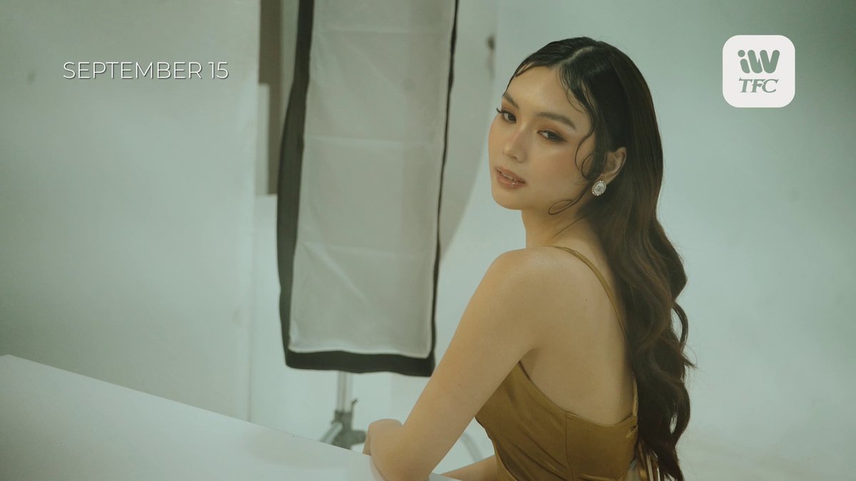 Yep! She slayed that three-cover magazine issue! 💯 Let's check out some behind-the-scenes from Francine Diaz's Rank Magazine shoot! See more of her as Sally in the mystery-thriller #FRACTURED on iWantTFC and the iWantTFC Youtube Channel! Rank Magazine Francine Diaz