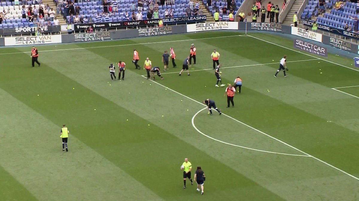 📌 "It's concerning when you see the things happening at that club." 📌 "An owner systematically ruining a good football club." The Soccer Saturday panel discuss Reading FC's 'miserable' situation 🔵
