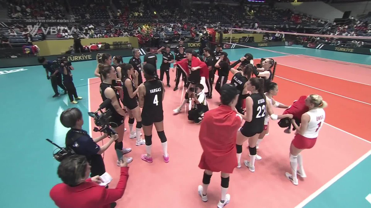 TÜRKIYE 🇹🇷! They have QUALIFIED to the @paris2024 Olympic Games! 🥳 From #CloserToParis to #SeeYouInParis! 🏐 #Volleyball #FileninSultanları Ebrar Karakurt