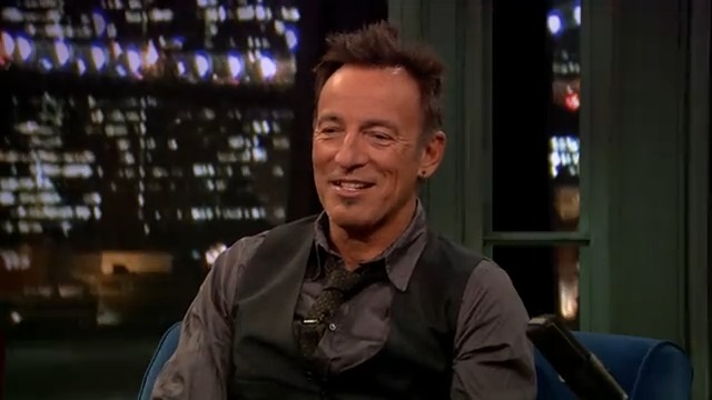 Jimmy asks Bruce Springsteen if he would rather fight 100 duck-sized horses or one horse-sized duck. 🤣 #FallonFlashback Original Air Date: 01/14/2014 (Late Night with Jimmy Fallon)