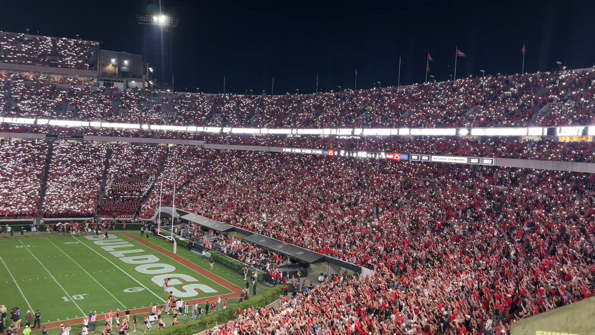 This never gets old. #GoDawgs