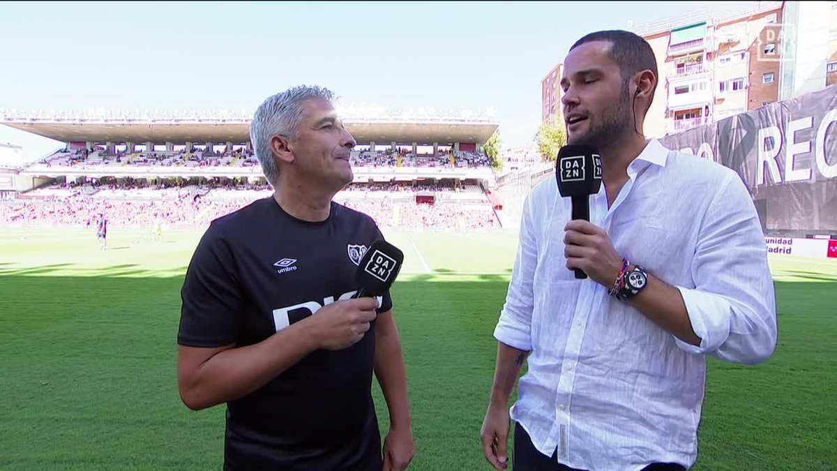 Día de reencuentros ❤️ Mario Suárez y Marcos Marín, fisioterapeuta del Rayo Vallecano 🤩 #LALIGAenDAZN ⚽