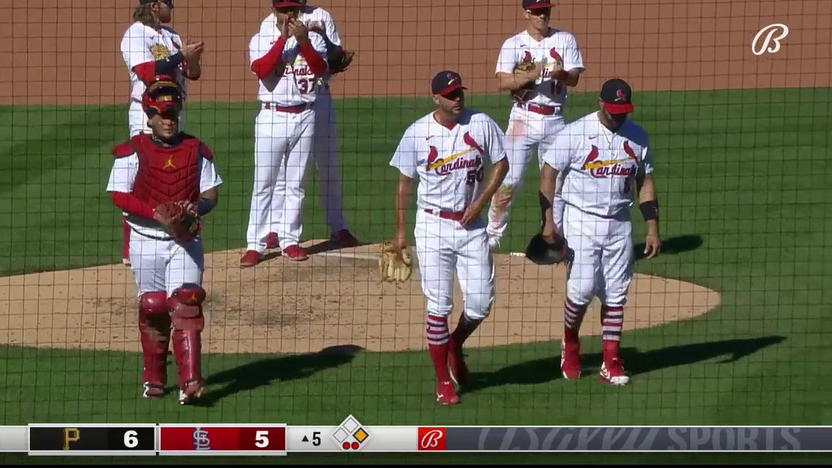 Albert Pujols, Yadier Molina and Adam Wainright all exiting their final game together 🥹