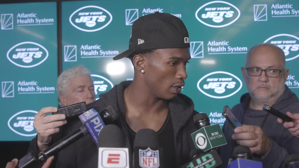 Garrett Wilson is asked if he still has confidence in Zach Wilson: “Oh yea, come on now. That’s my dawg. I have all the confidence in the world in him. We got to figure it out on offense as a whole.” #Jets