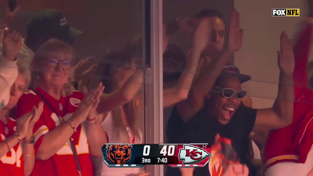 Travis Kelce scores and Taylor Swift is banging the glass in the box. Later tonight Kelce is going to score and bang a different box.
