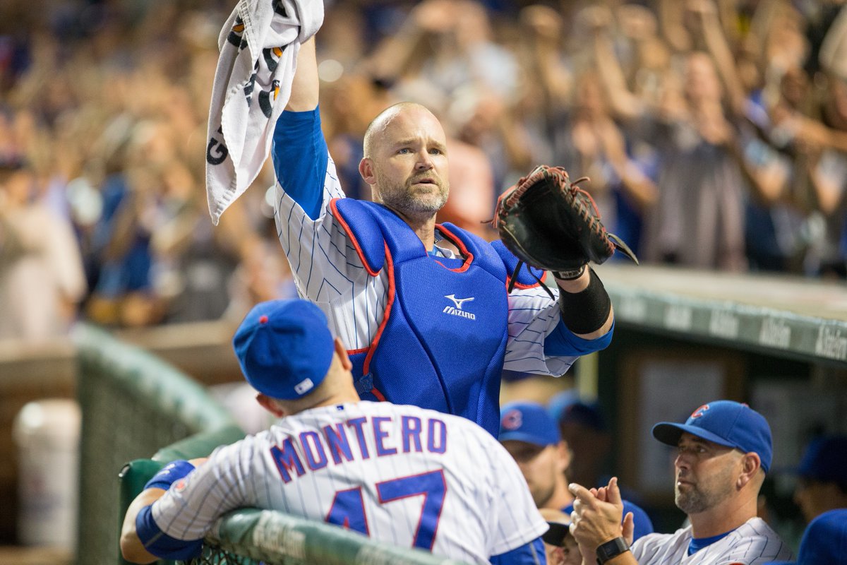 7 years ago today, David Ross played his last regular season home game as a Cub. He homered and walked off the field to a standing ovation 🙌🏼