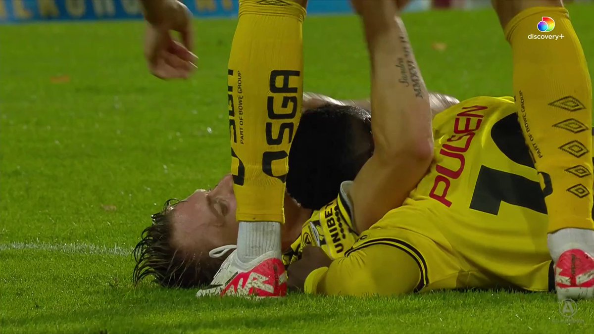 Joseph Baffoe tar även han sitt andra gula kort i matchen samtdigt som IF Elfsborg håller ut och vinner!