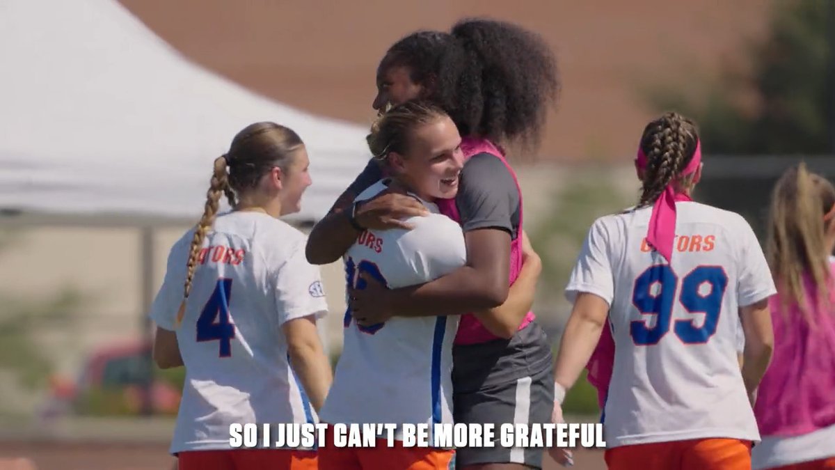 #Gators sharing in the joy of 𝗘𝗺𝗶𝗹𝘆 𝗬𝗮𝗽𝗹𝗲'𝘀 success! 🧡💙 #GoGators | #StudentPersonPlayer | 🐊⚽️ | Emily Yaple