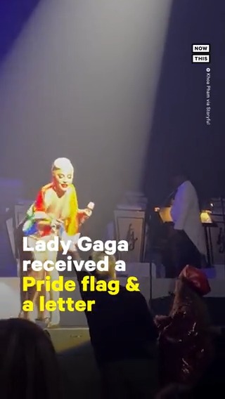Lady Gaga was given an LGBTQIA+ Pride flag by two fans in the audience of her concert in Las Vegas last year. The fans also gave Gaga a personal note thanking her for ‘giving us the courage to be who we are.’ 🏳️🌈