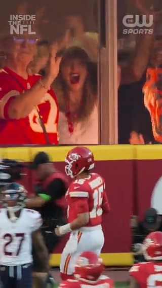 .Patrick Mahomes II knew he had to get Travis Kelce a touchdown on Sunday. 😉 #InsideTheNFL Tuesdays at 8/7c on The CW