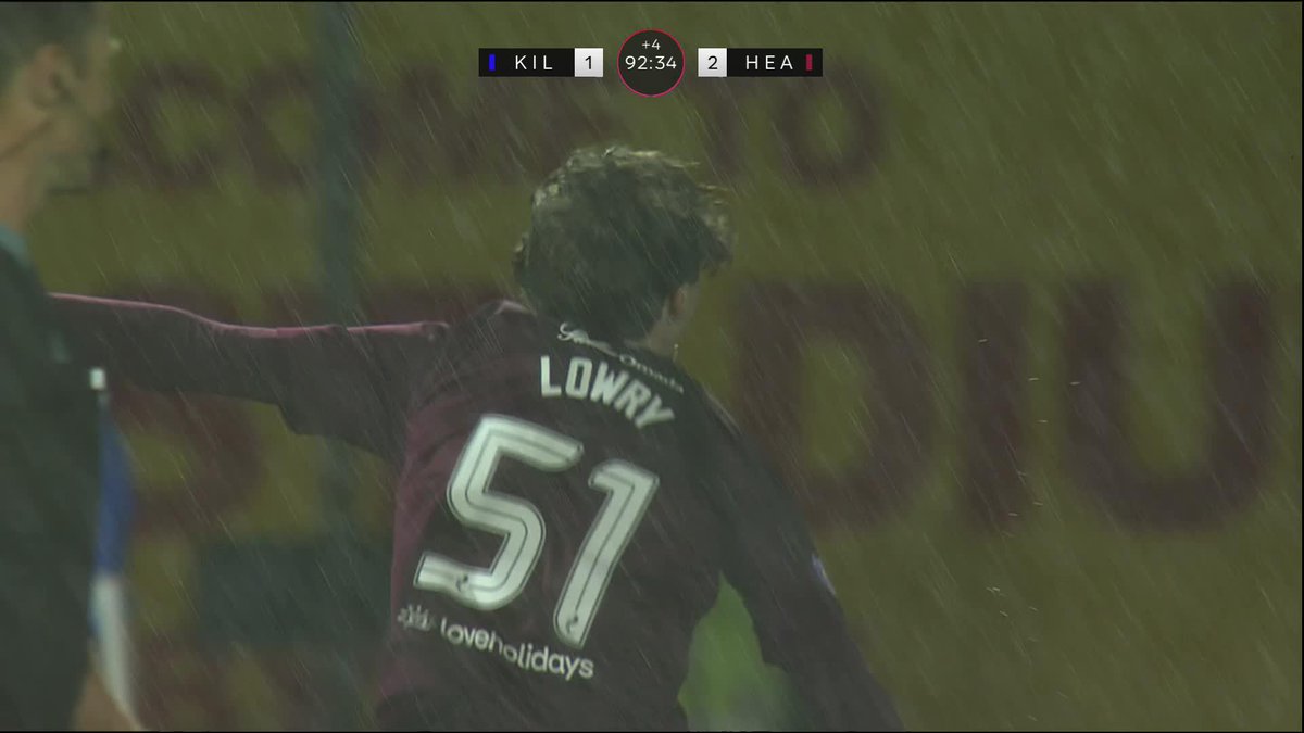 ALEX LOWRY WINS IT! 🤯💜 The 20-year-old scores in added time and Hearts are through to the Semis 👏 #ViaplayCup | SPFL | Heart of Midlothian FC