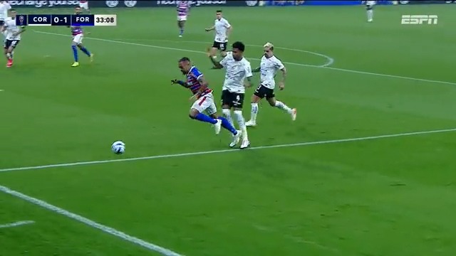 Se isso aqui não é pênalti eu sou uma televisão de 50 polegadas 🎥: ESPN Brasil