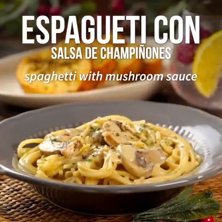 ¡Este espagueti cremosito con champiñones queda bien para la comida de hoy! #kiwilimon #recetas 🍄🍝 Receta 👉