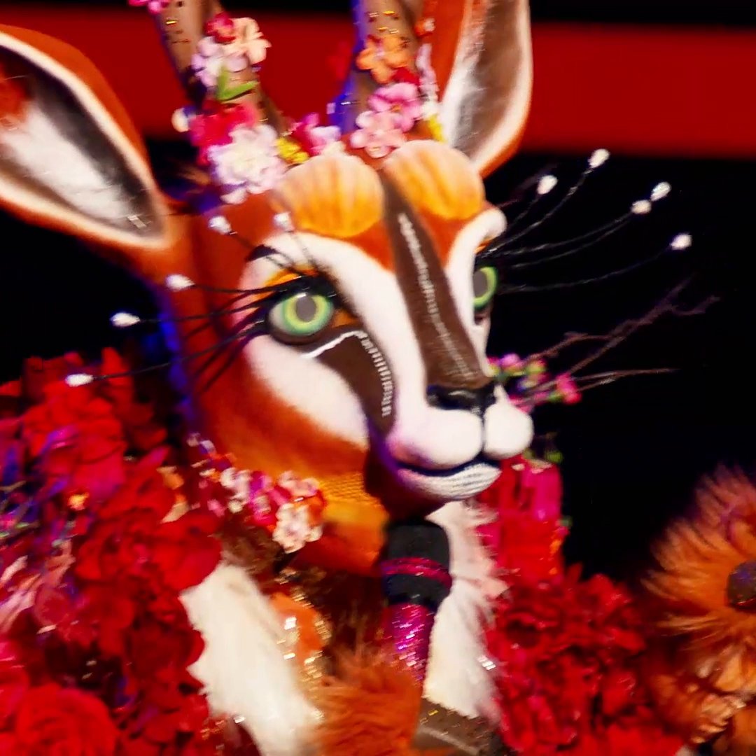 I can't think of a better way to kick off the season premiere than with that UNBELIEVABLE performance by #GazelleMask! 👏 #TheMaskedSinger