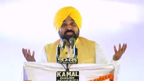 ਮੈਂ ਜਦੋਂ ਕੋਈ ਗੱਡੀ ਨਵੀਂ ਲੈਂਦਾ ਸੀ ਤਾਂ ਸ਼ਹੀਦ -ਏ -ਆਜ਼ਮ ਭਗਤ ਸਿੰਘ ਜੀ ਦੇ ਘਰ ਮੂਹਰੇ ਮੱਥਾ ਟੇਕਣ ਲਈ ਆਉਂਦਾ ਸੀ..ਜੇ ਉਹ ਸਾਨੂੰ ਆਜ਼ਾਦ ਨਾ ਕਰਵਾਉਂਦੇ ਤਾਂ ਇਹ ਗੱਡੀਆਂ ਤੇ ਕੋਠੀਆਂ ਕਿੱਥੋਂ ਆਉਣੀਆਂ ਸੀ..ਸਭ ਸ਼ਹੀਦਾਂ ਦੀ ਦੇਣ ਹੈ..