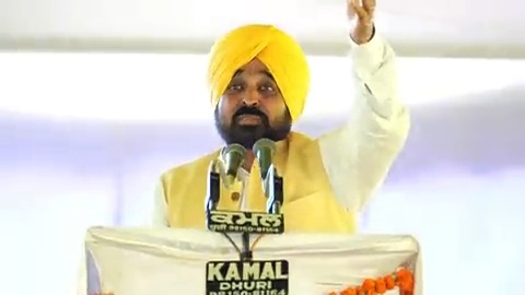 ਮੈਨੂੰ ਉਸ ਸਮੇਂ ਬਹੁਤ ਦੁੱਖ ਹੁੰਦਾ ਜਦੋਂ ਕਈ ਲੋਕ ਕਹਿੰਦੇ ਨੇ ਕਿ ਅਸੀਂ ਤਾਂ ਸ਼ਹੀਦ ਭਗਤ ਸਿੰਘ ਨੂੰ ਸ਼ਹੀਦ ਨਹੀਂ ਮੰਨਦੇ…ਸ਼ਹੀਦਾਂ ਨੂੰ ਇਹੋ ਜਿਹੇ ਲੋਕਾਂ ਤੋਂ ਕੋਈ NOC ਲੈਣ ਦੀ ਲੋੜ ਨਹੀਂ..