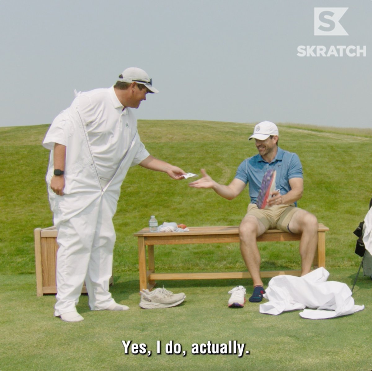 Starting this round Erin Hills Golf in shorts and a golf shirt, but ending it in a caddie jumpsuit. Shane Bacon and his looper switch things up, presented by FedEx: