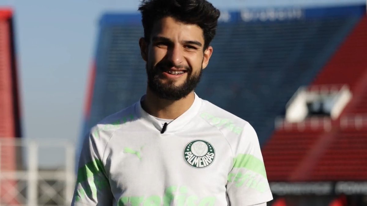 ¡El diccionario está abierto, hermano! 🇦🇷📖 #AvantiPalestra