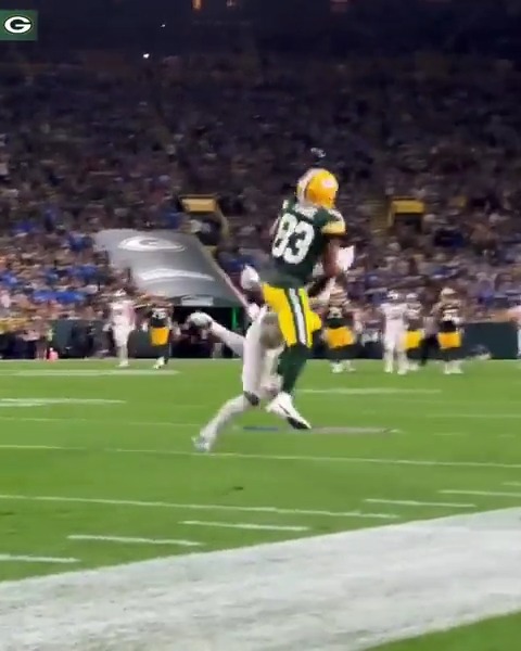 Slinging it 🏈 JLove ➡️ Samori Touré #DETvsGB | #GoPackGo 📺: Prime Video