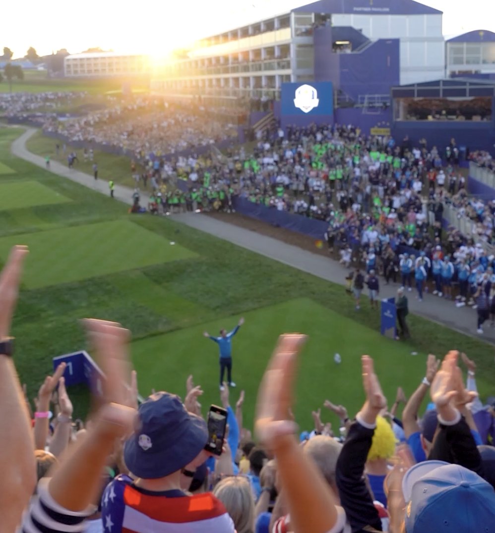 1st tee thunderclap 🙌🇪🇺 #TeamEurope | #RyderCup
