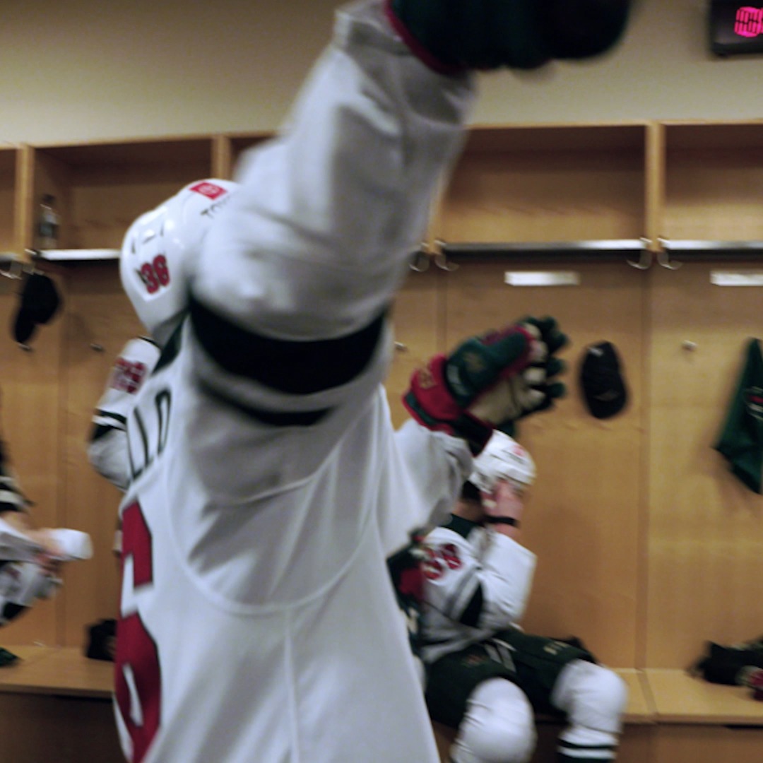 2 more years of the dancing king 👑 #mnwild
