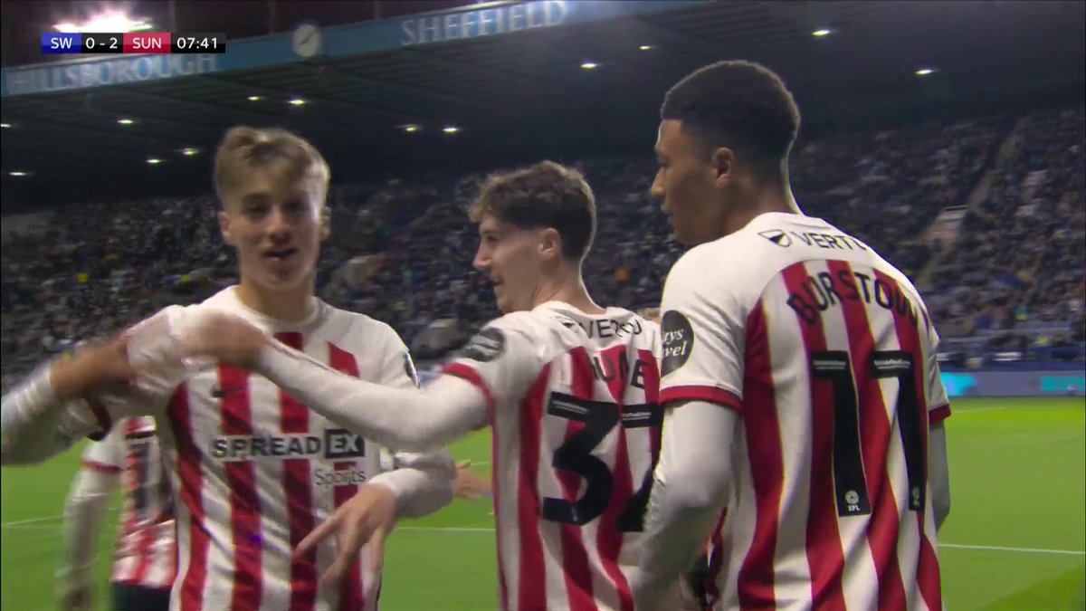 JACK CLARKE WOW! 💥💫 It goes from bad to worse for Sheffield Wednesday, they find themselves TWO goals behind in TEN minutes! 😳