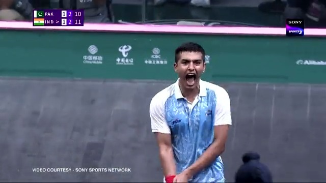 The moment Indian squash team defeated Pakistan to secure the Gold Medal...!! 🇮🇳
