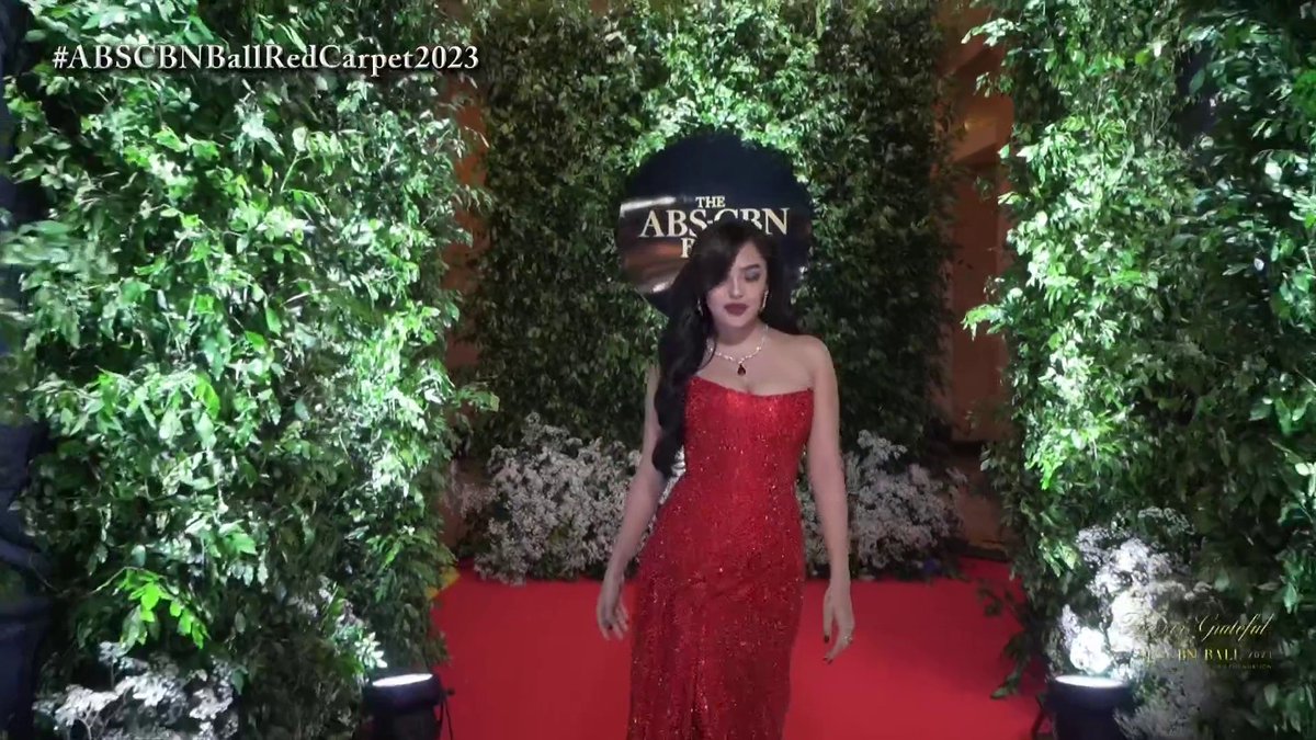 You leave us speechless, Andrea! 💖 Kapamilya actress and 'Senior High' star Andrea Brillantes is serving femme fatale at the #ABSCBNBallRedCarpet2023 #ABSCBNBall2023. LIVE: