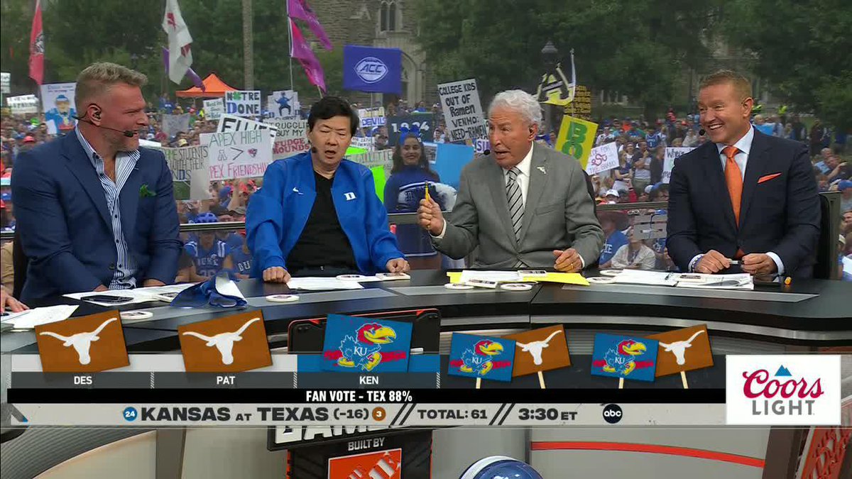"But I'm a doctor." Ken Jeong is taking Kansas over Texas 😂