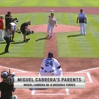 Miggy's parents both throw ceremonial first pitches to their son. 🥹