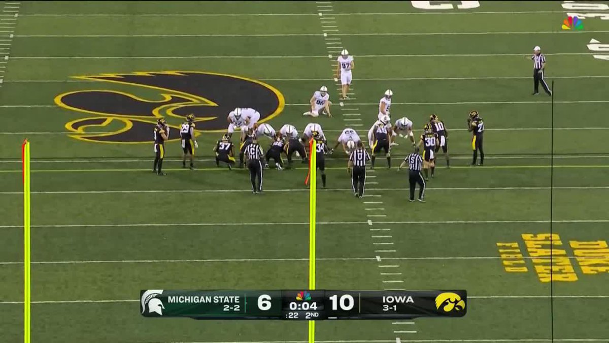 58 YARDS FOR JONATHAN KIM. 😤 📺: NBC