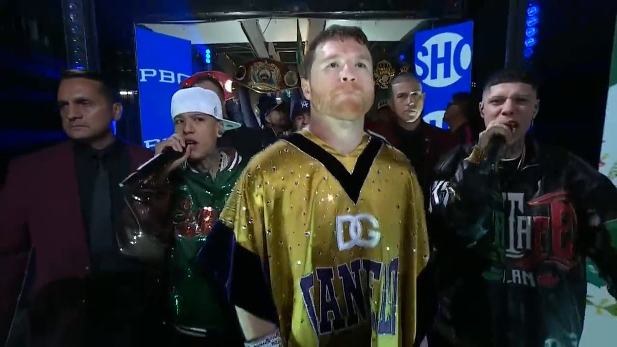 CANELO'S WALKOUT 🔥 #Canelocharlo (via @showtimeboxing)