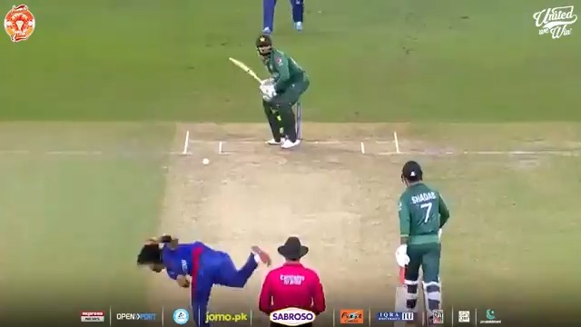 On Asif Ali birthday, here’s a #Throwback to one of his epic finishes! A dhuzz dhuzz performance in the T20 World Cup 2021 against Afghanistan. 🔥 #UnitedWeWin #ISLUFamily