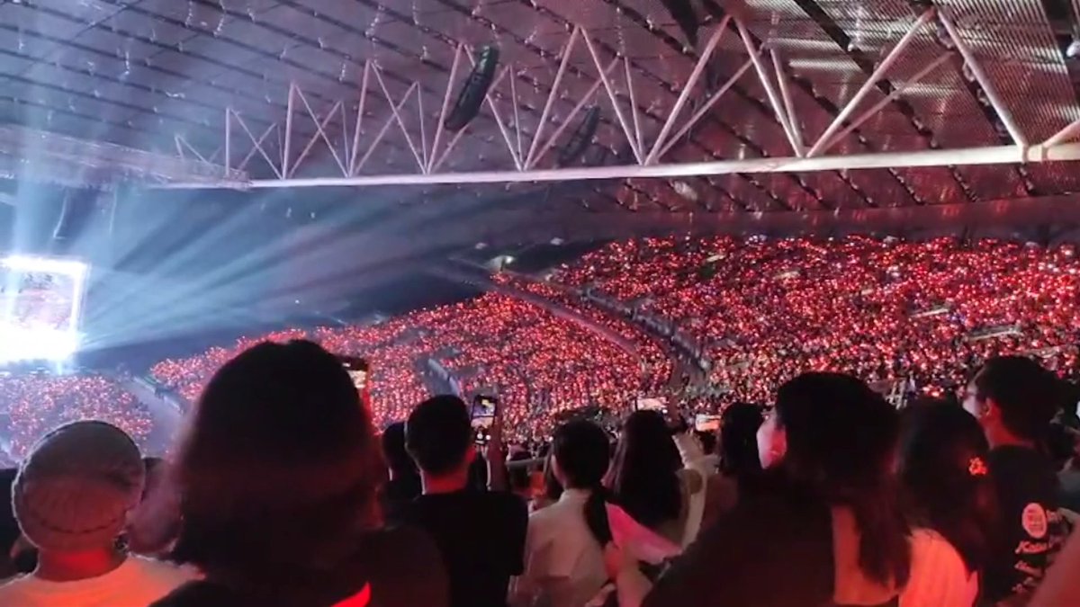 TWICE STARTED THE CANDYBONG WAVE AND PH ONCES MADE IT NEVERENDING 😭😭