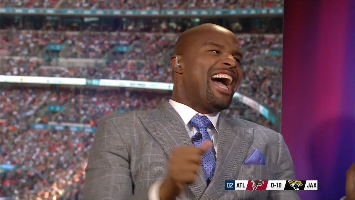 "DEEEEEENEY!!!!!" 🙌 OSI was hyped to see Troy Deeney 😆 #NFL
